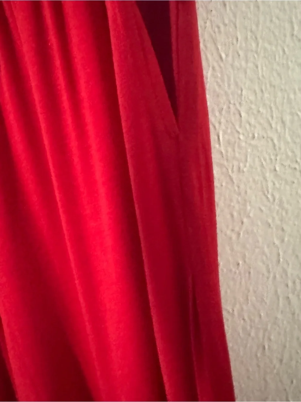 Victoria Secret’s Women Small Soft Long Pajama Set NWT Lipstick Red Bow Accent